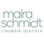 Cirurgiã-Dentista Maíra Schmidt