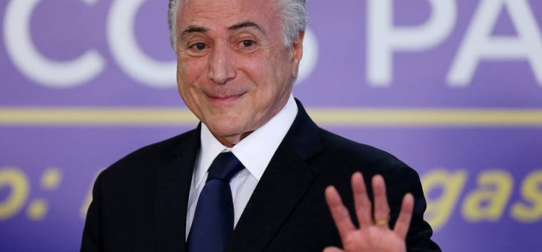  Começa sessão na Câmara que julga denúncia contra presidente Temer Publicado