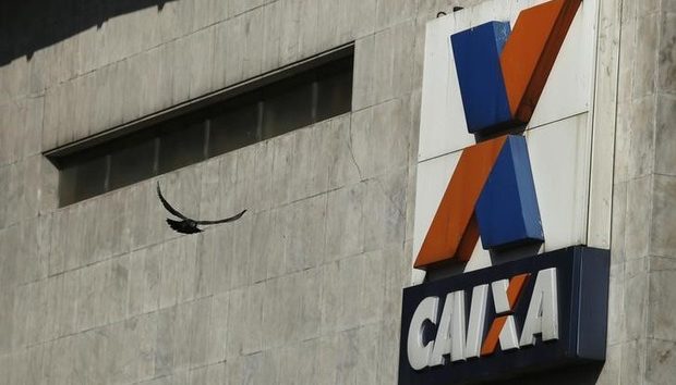  Caixa se prepara para aplicar jornada flexiva: medida fere acordo coletivo e CLT
