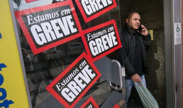  Em 2016, país teve mais greves contra demissões e falta de pagamento