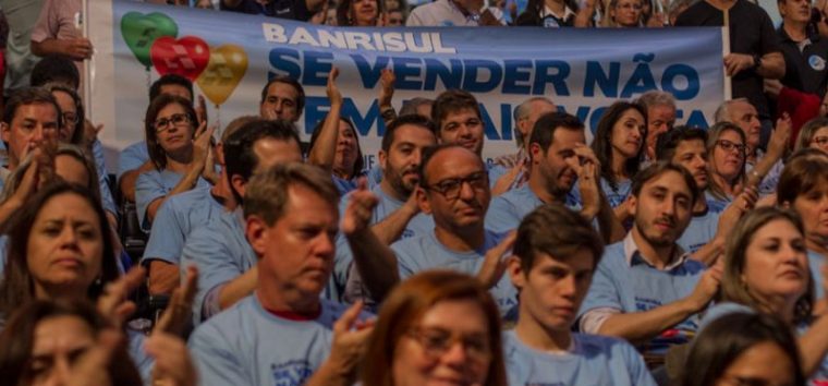  Frente Parlamentar em Defesa do Banrisul Público completa um ano de luta e resistência