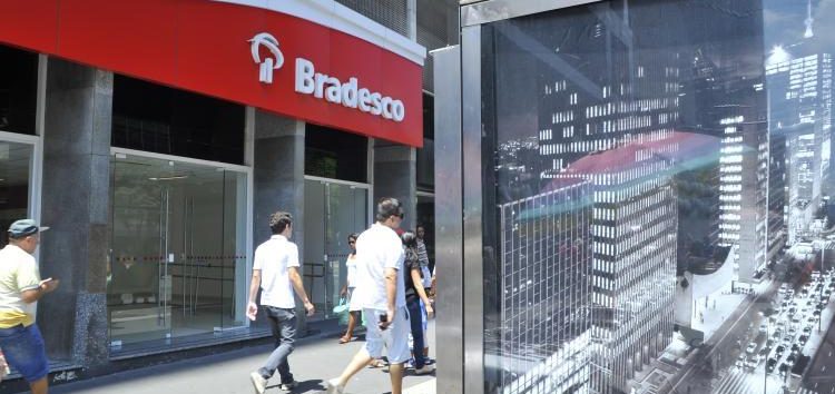  Pressão, sobrecarga e adoecimento com a falta de funcionários no Bradesco