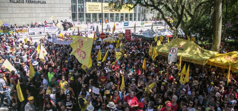  Justiça suspende votação de projeto que altera previdência de servidores civis