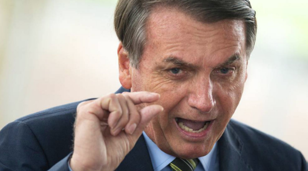  Isolado, Bolsonaro vê Exército, vice Mourão e 27 governadores marcarem distância na crise do coronavírus