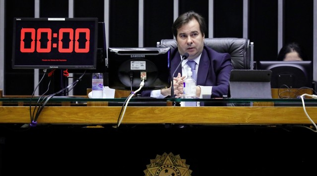  Diante da pandemia do Covid-19, Câmara aprova MPV que ataca a categoria Bancária