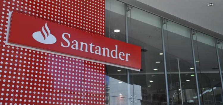  Santander: protocolos de saúde devem ser mais rígidos