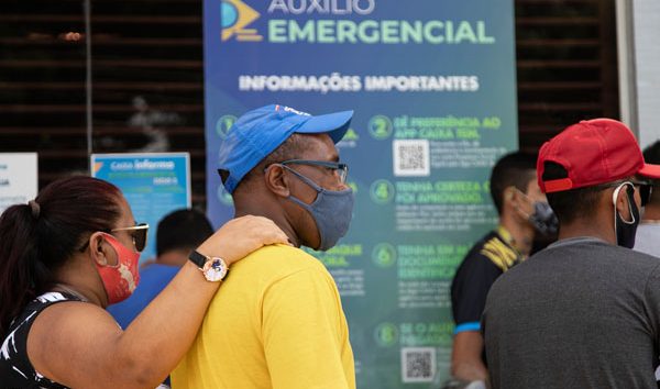  Inicia o pagamento do auxílio emergencial: sindicato defende valor de R$ 600 e aceleração da vacinação