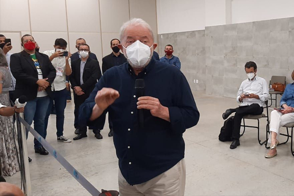 coletiva_lula_400