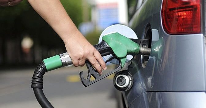 Gasolina tem alta de 73,4% no ano