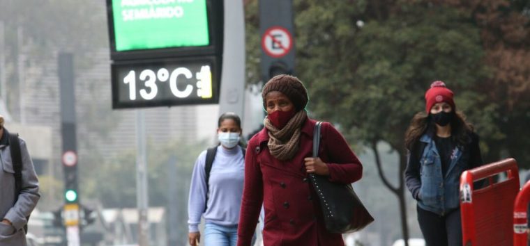  Entra em vigor portaria que encerra estado de emergência por covid-19 no Brasil