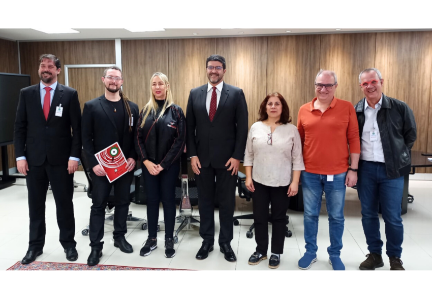  Diretora Raquel Gil participa de audiência sobre saúde mental com presidente do TRT-RS