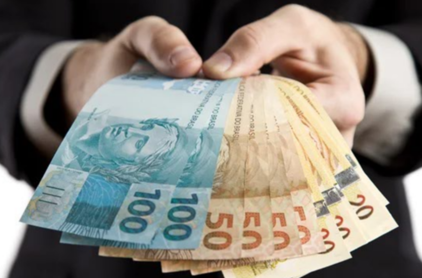  Salário mínimo sobe para R$ 1.412 em 2024, com reajuste de quase 7%