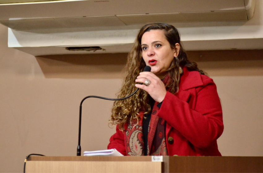  “Temos CCs trabalhando para vereadores da base do Governo dentro da Prefeitura de Pelotas”, denuncia a vereadora Fernanda Miranda (PSOL)