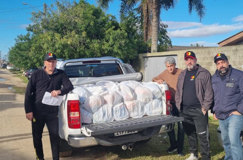  Diretores do Sindicato realizam entrega de doações na Colônia Z3