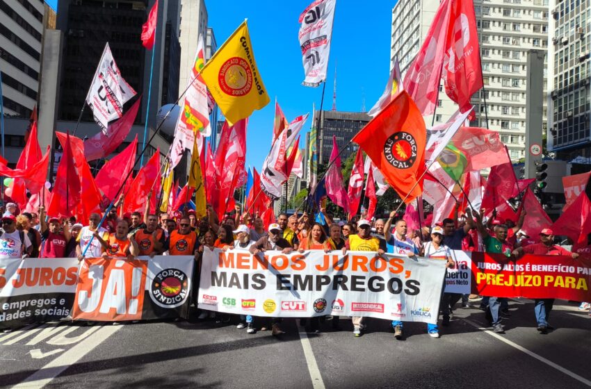  Bancários iniciam campanha de negociação salarial