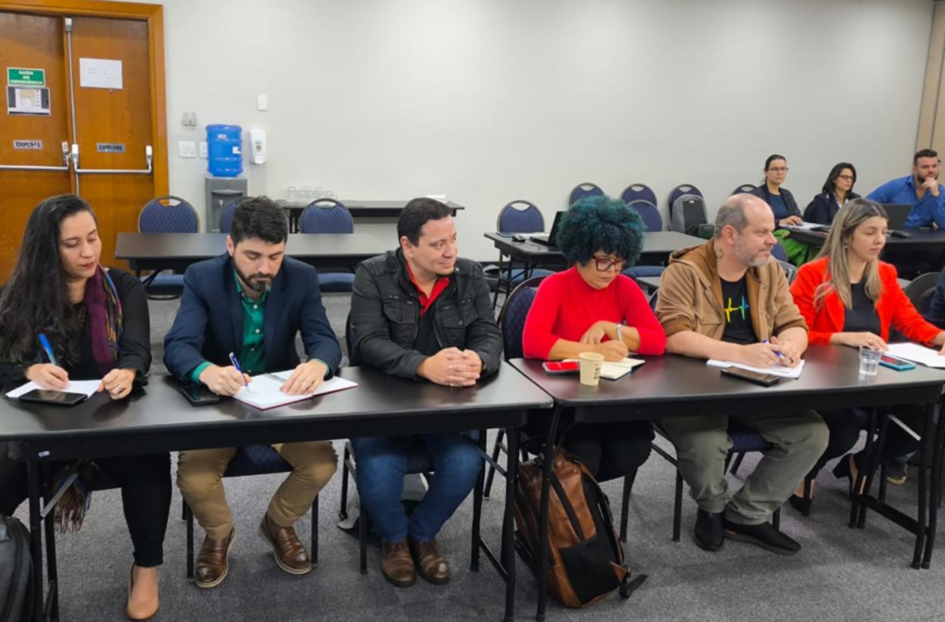  Começaram as negociações com a Caixa: Lucas da Cunha, diretor do Sindicato, participa das discussões