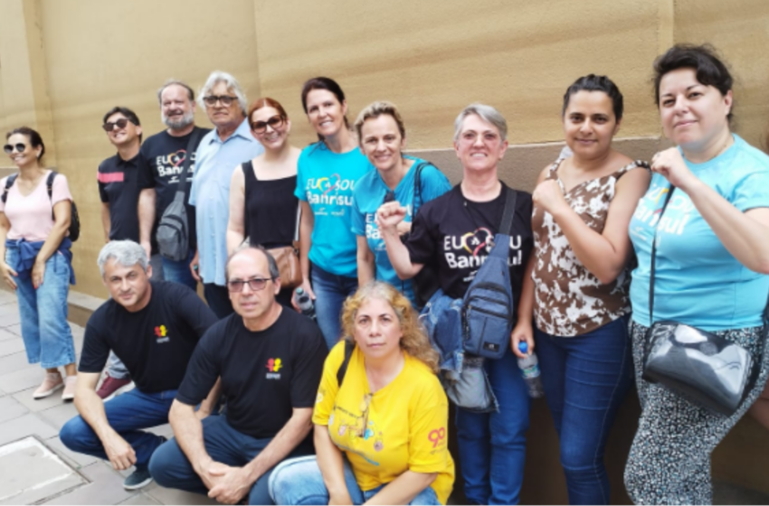  Diretores do Sindicato participam de ato contra a proposta reduzida de PPR apresentada pelo Banrisul