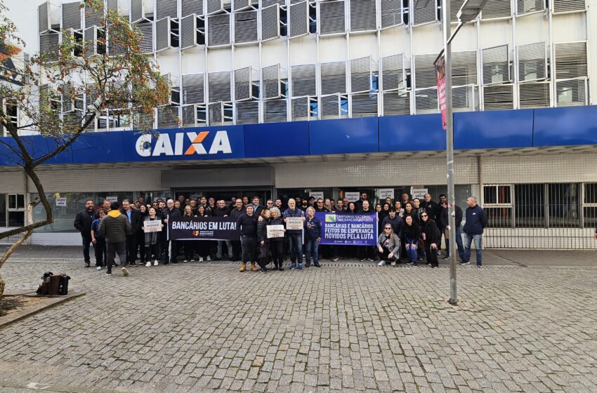  Trabalhadores da Caixa de Pelotas e região deflagram greve por tempo indeterminado